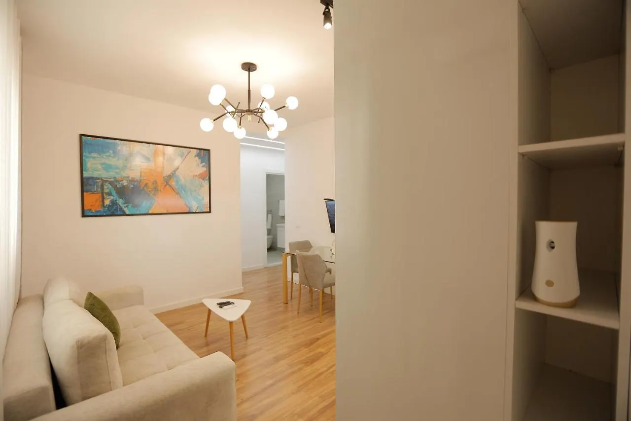 Miku Apartment-Stunning Apartment At Taiwan Tirana Albania