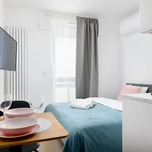 apt-rentplanet-studio-wiktoryn.warsawhotelspoland.com/